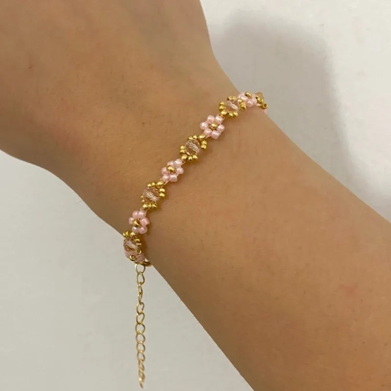 Daisy Charm Beaded Bracelet