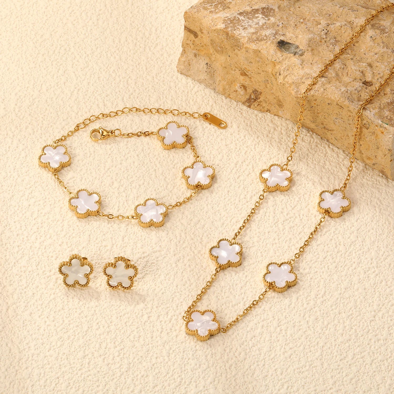 Chic Flower Jewelry Set