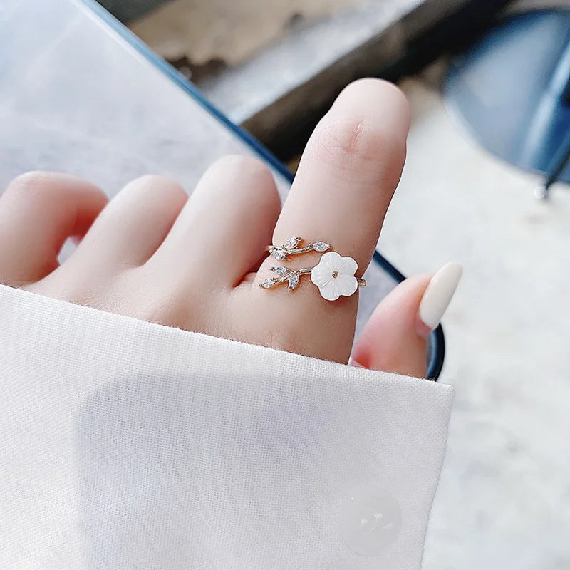Sparkling Butterfly Rings